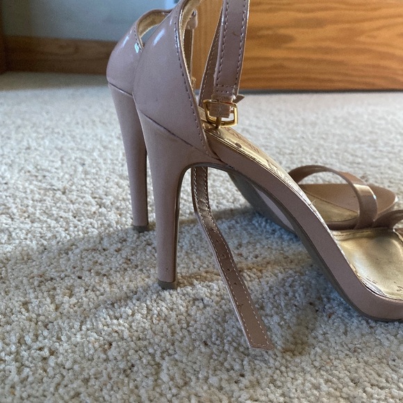 Size 6 Brash Heels - Picture 3 of 3